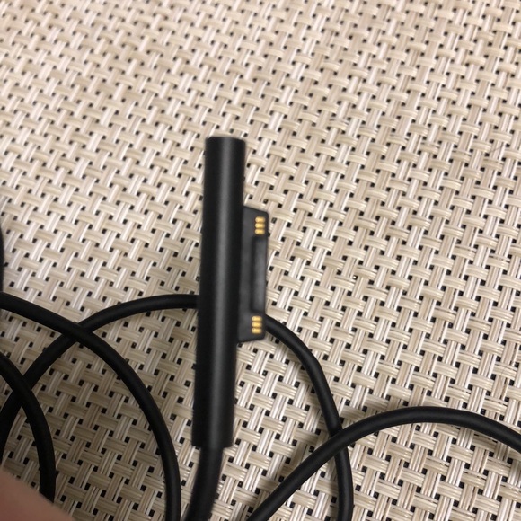 Microsoft tablet charger - Picture 5 of 7